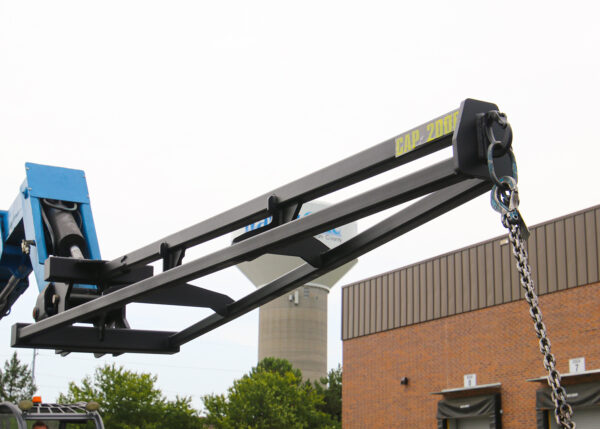 truss boom front view